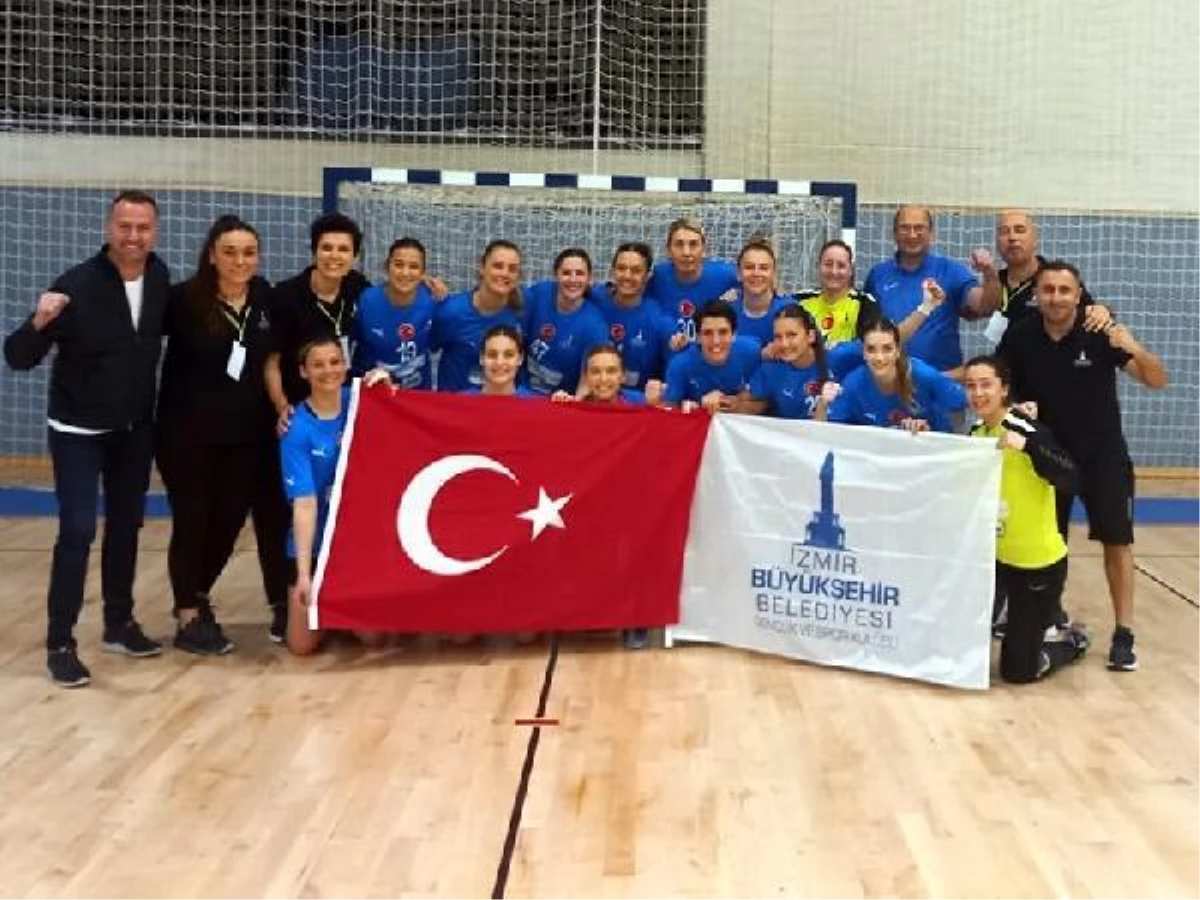 İzmir BŞB Avrupa\'da yarı final arıyor