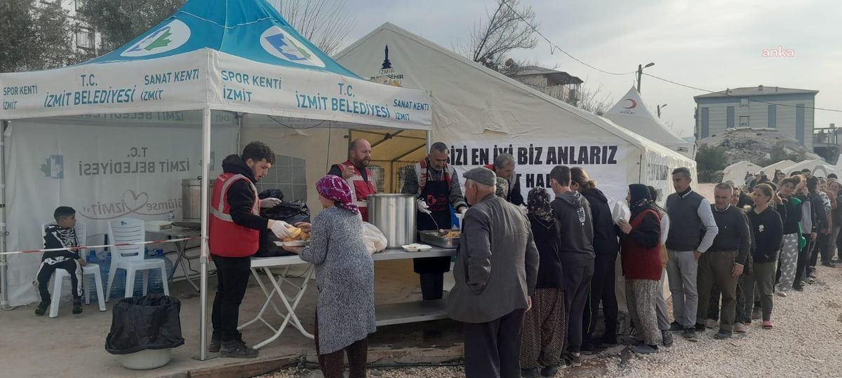 İzmit Belediyesi İkinci Aşevini Kahramanmaraş Pazarcık\'ta Kurdu