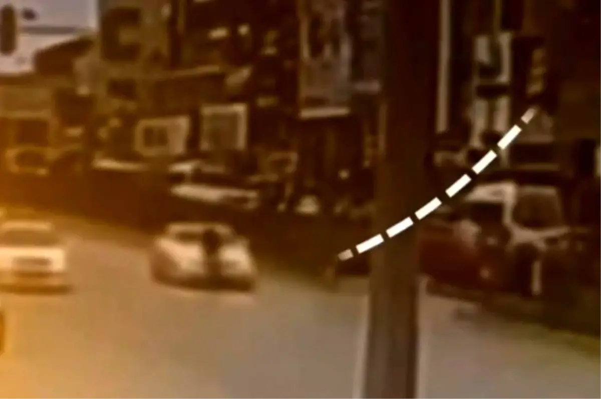 Kazada hayatını kaybeden kadın, Cumhurbaşkanı\'nın avukatının annesi çıktı... Kaza anı güvenlik kamerasında