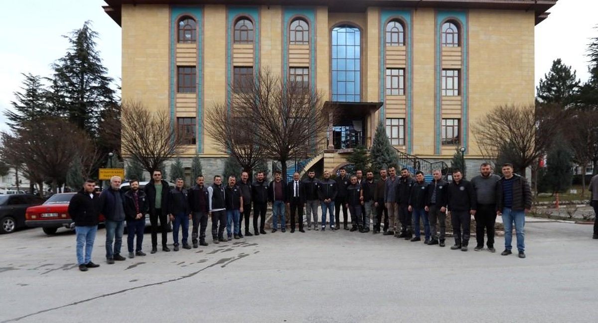 Kütahya\'dan deprem bölgesine 29 kişiden oluşan yeni ekip