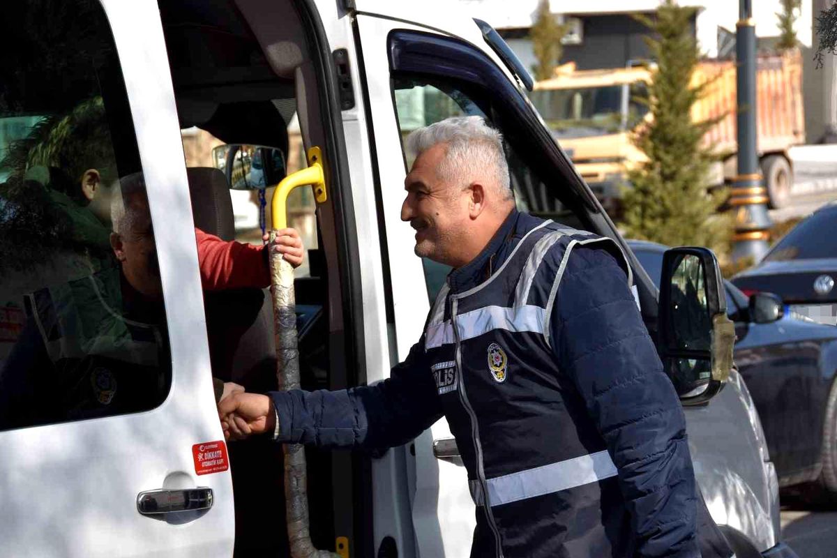 Nevşehir\'de polis okul çevrelerinde kuş uçurtmuyor