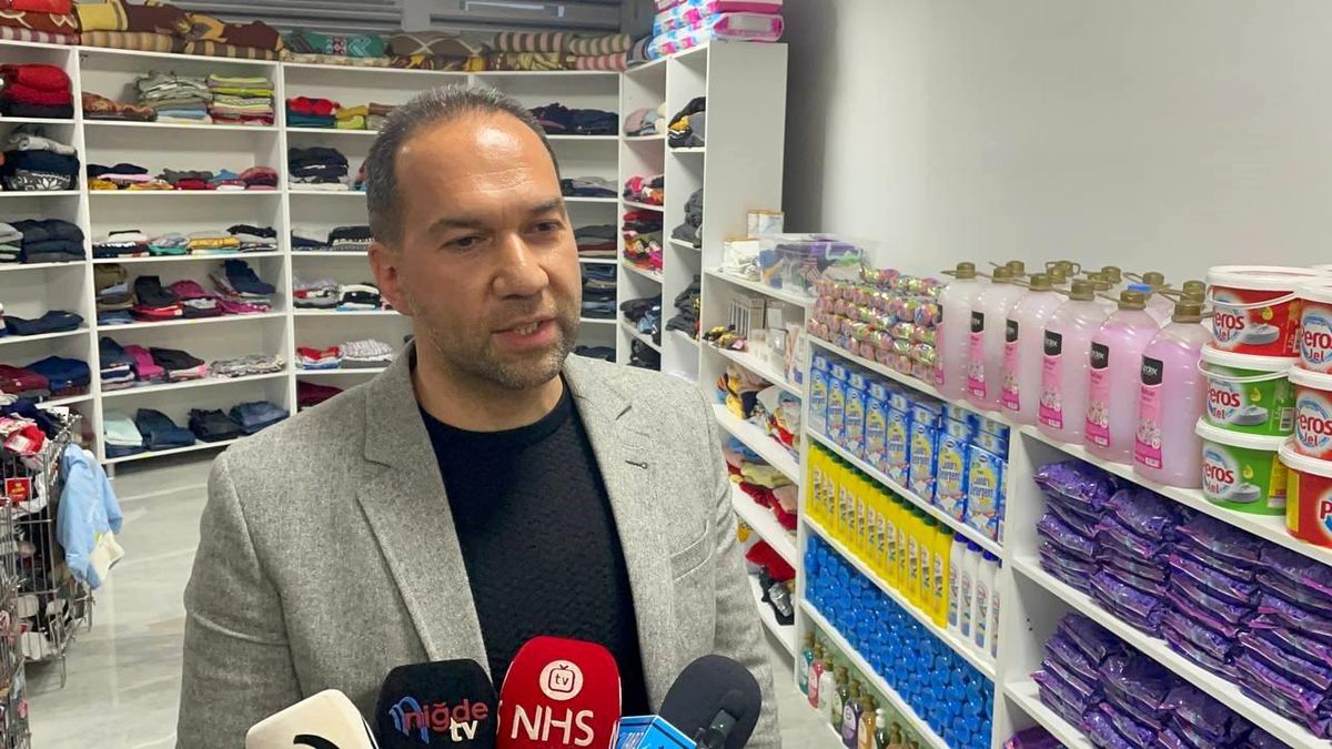 Niğde'de 'sosyal market' depremzedeler için hizmet veriyor