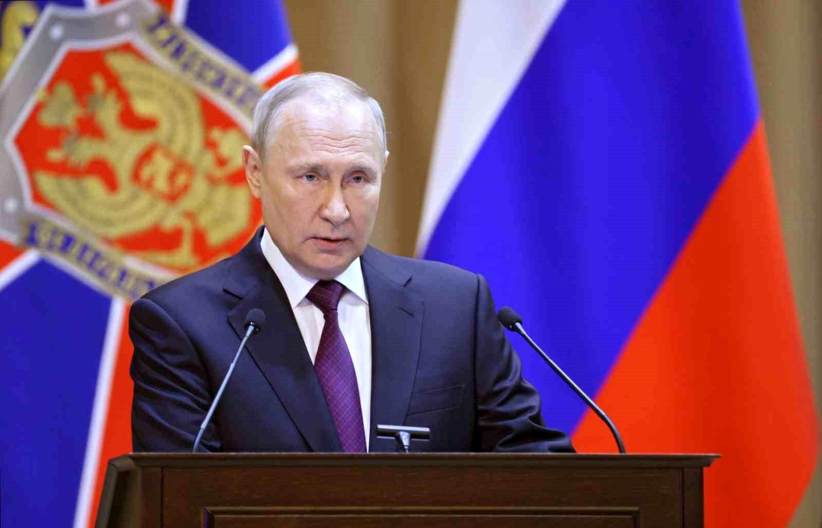 Putin, Yeni START\'ın askıya alınmasına dair kararnameyi imzaladı