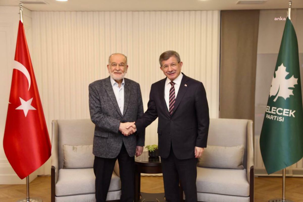 Saadet Partisi Genel Başkanı Karamollaoğlu, Gelecek Partisi Genel Başkanı Davutoğlu\'nu Ziyaret Etti