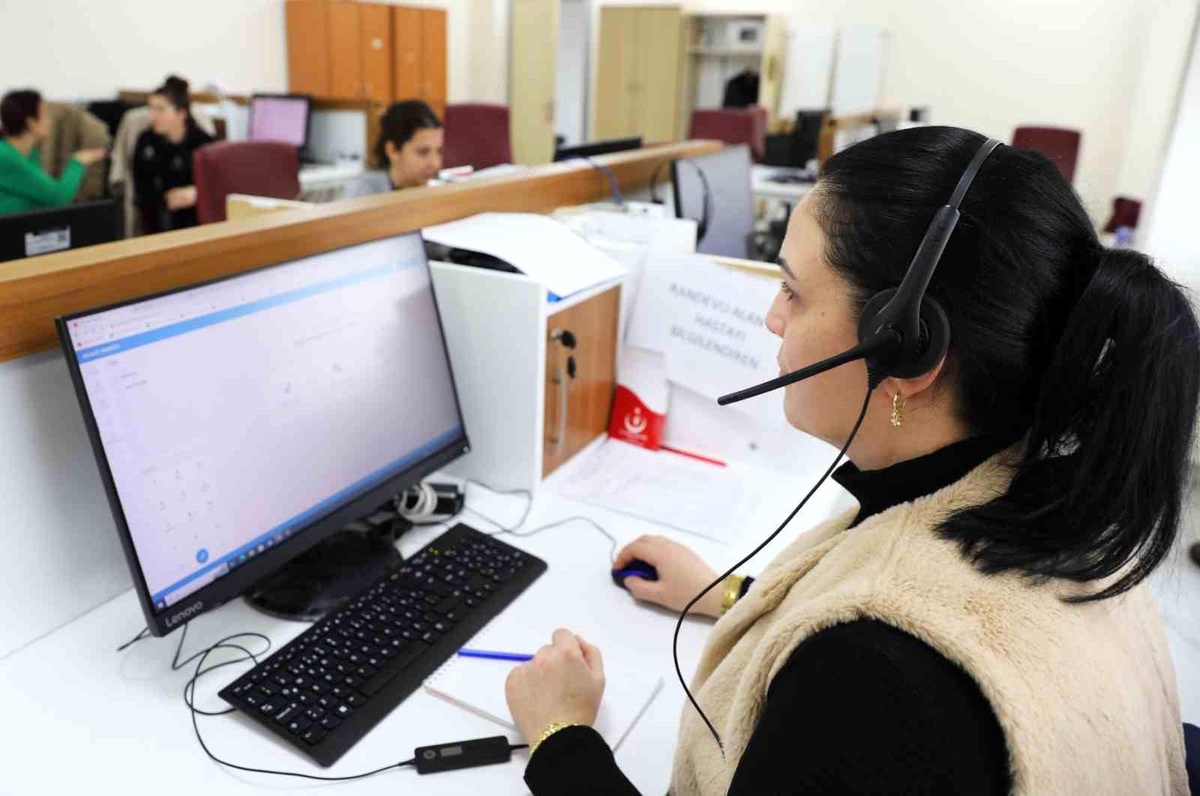 Samsun\'da "Depremzede İletişim Hattı"na 15 günde 5 bin başvuru yapıldı