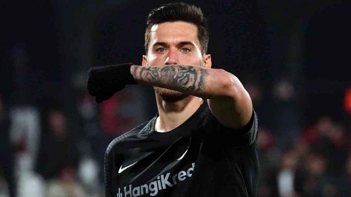 Umut Nayir, Fenerbahçe taraftarına verilen yasağa sessiz kalmadı: İcraatta farklı davranıyorsunuz