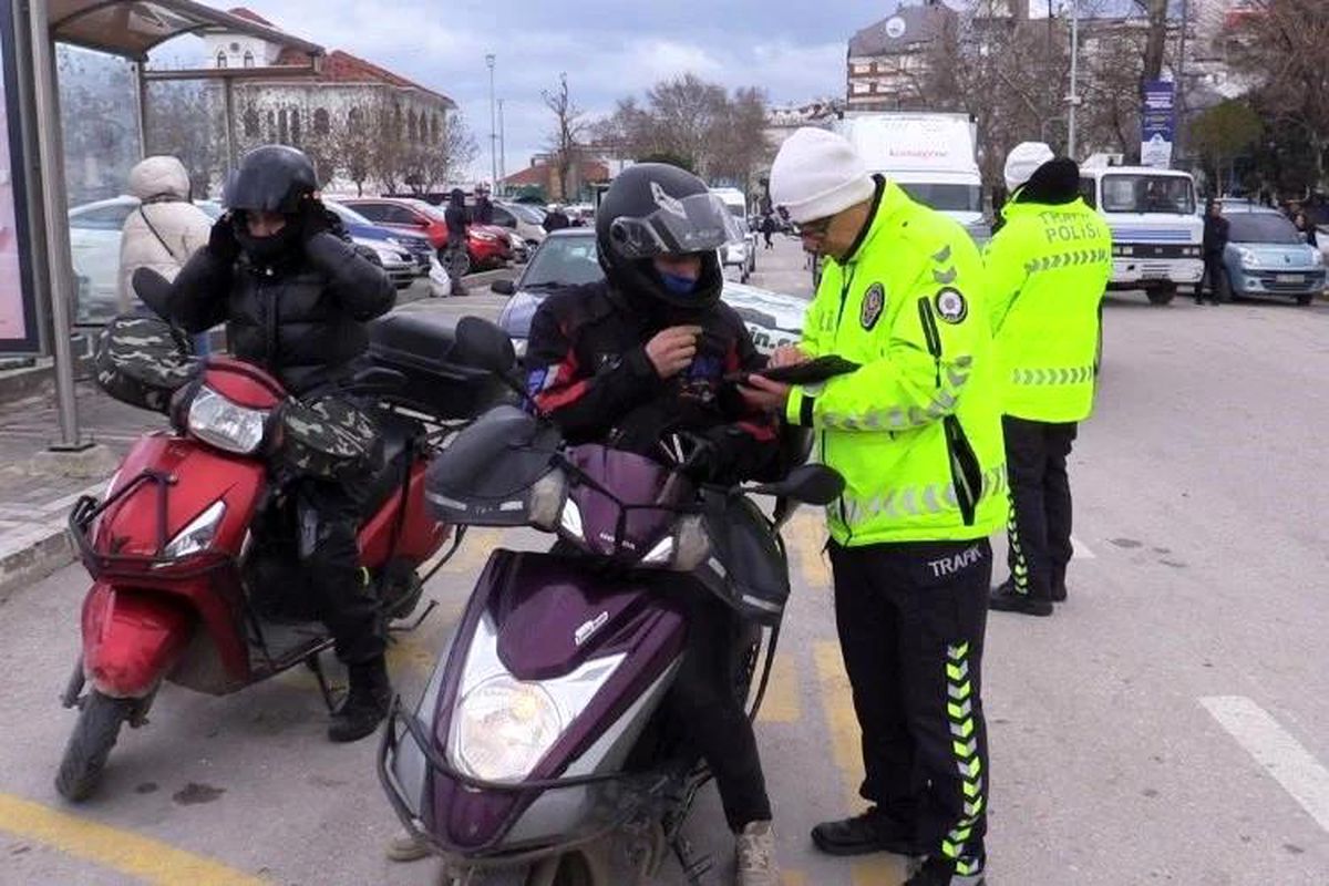 Bandırma\'da bir ayda bin 133 motosiklet denetlendi