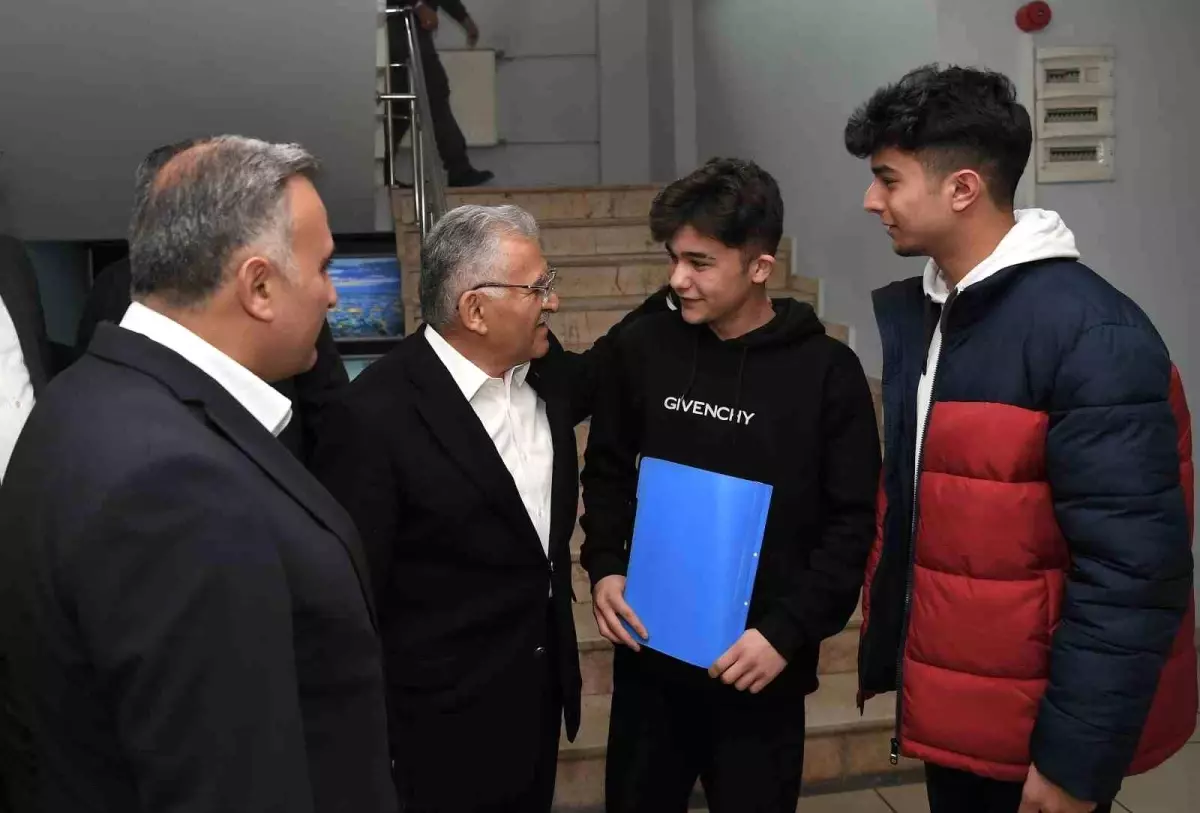 Başkan Büyükkılıç, Develi ve Yahyalı belediyelerini ziyaret etti