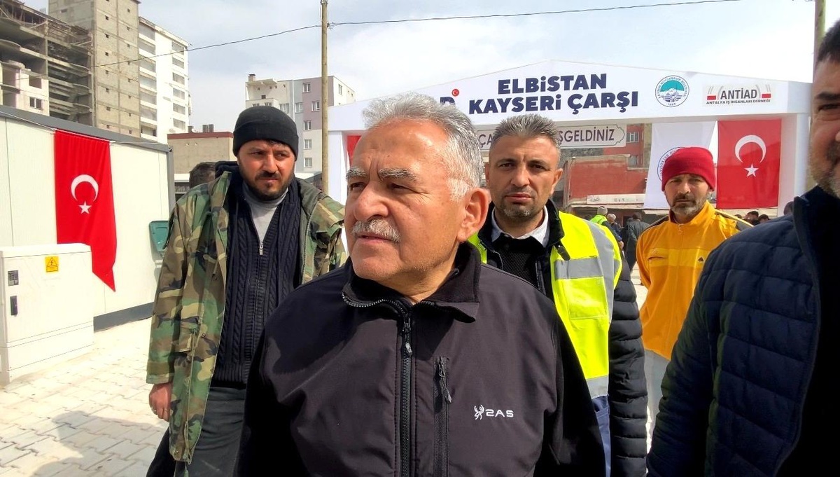 Büyükkılıç: "Kayseri, canla başla Kahramanmaraşlı canlarımızın yanında"
