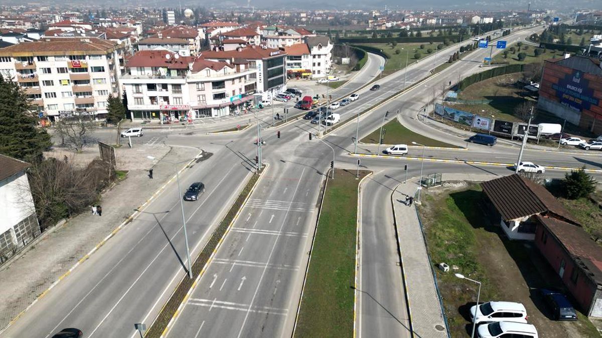 Düzce\'nin ulaşımı örnek gösteriliyor