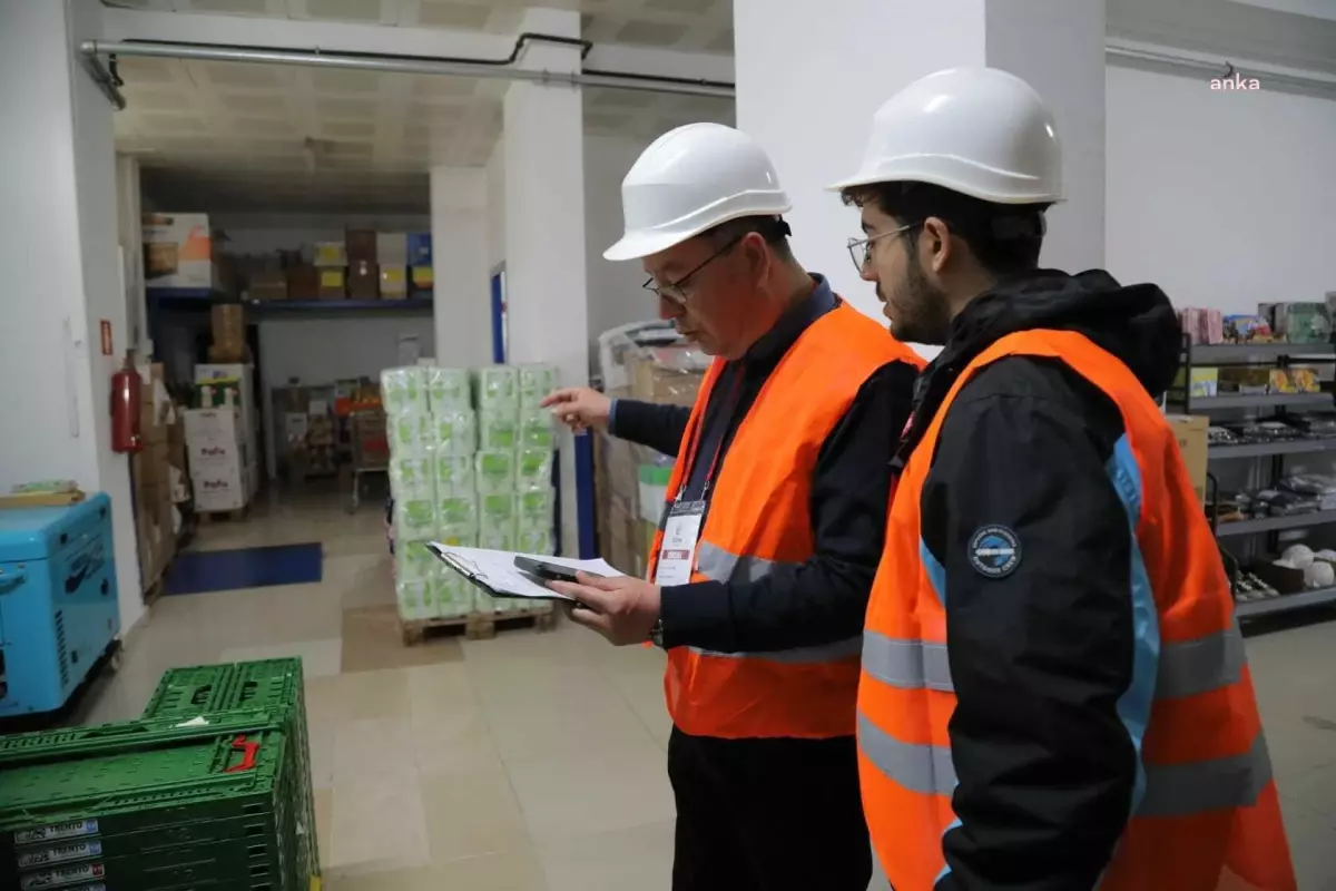 Edirne\'de Alt Katında İş Yeri Bulunan Binalara Yapı Denetimi... Recep Gürkan: "Güçlendirme Olmuyorsa, Bina Yıkılacak"