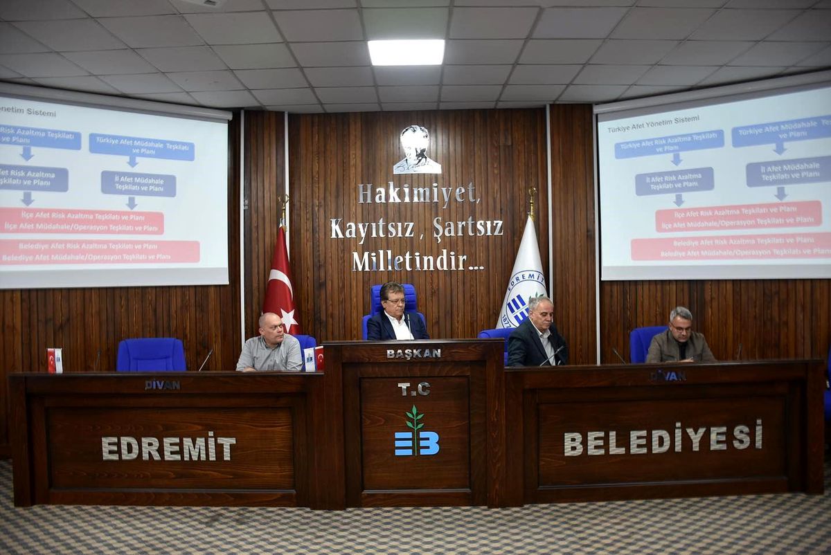 Edremit\'te afet yönetim toplantısı yapıldı