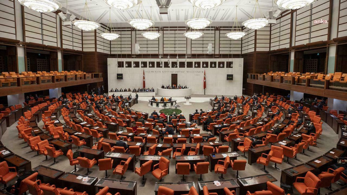 Eyt Düzenlemesi TBMM Genel Kurulu\'nda Oybirliğiyle Kabul Edildi