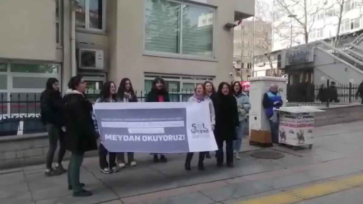 Sol Feminist Hareket'ten Aile ve Sosyal Hizmetler Bakanlığı'na 'Kayıp Çocuklar' Protestosu