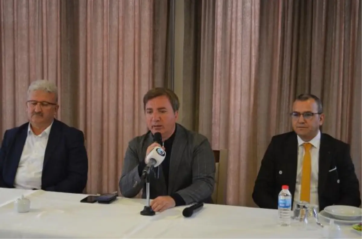 Vali Aydoğdu: Elbistan\'da 1825 vatandaşımızı enkazdan sağ çıkardık