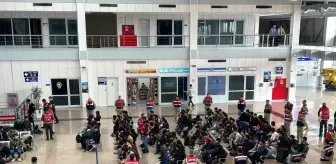 136 düzensiz göçmen Afganistan'a geri gönderildi