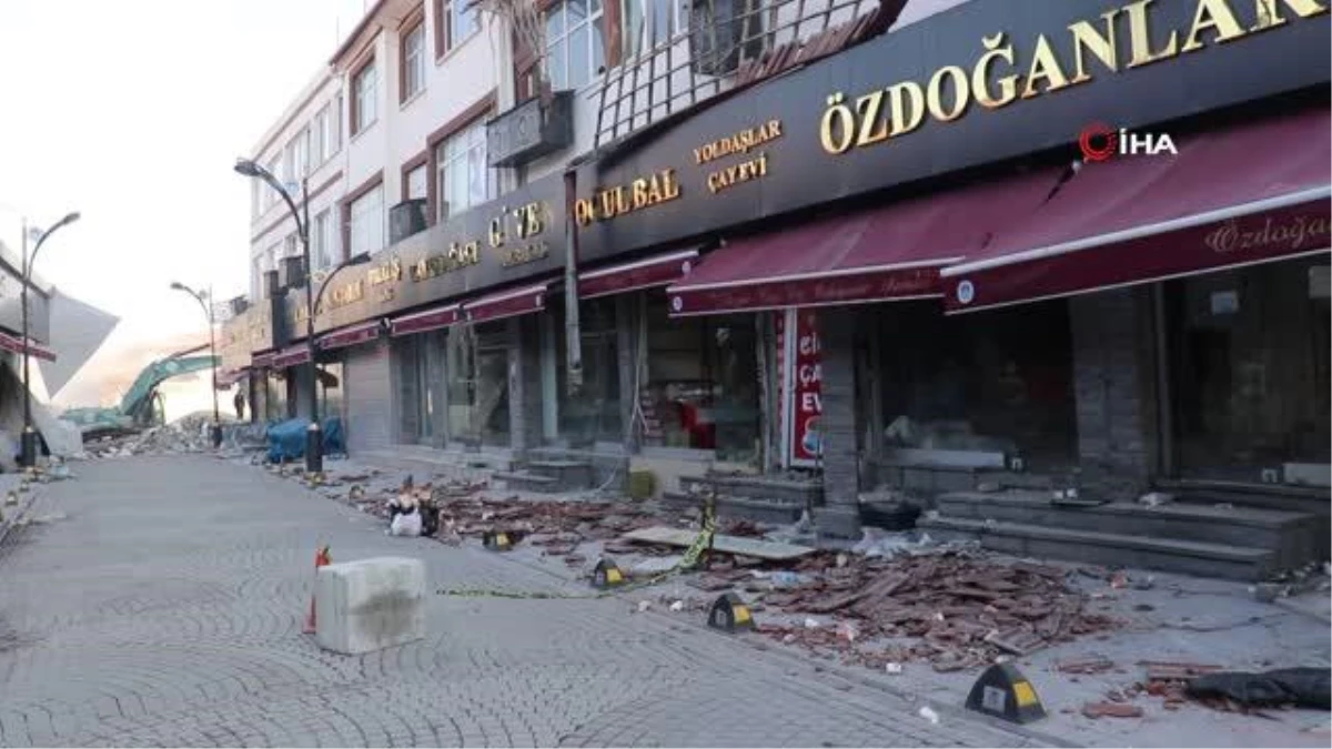 Başkan Çiçek: "Deprem, dünyanın kayısı başkenti Malatya\'da kayısı ihracatını da etkileyebilir"