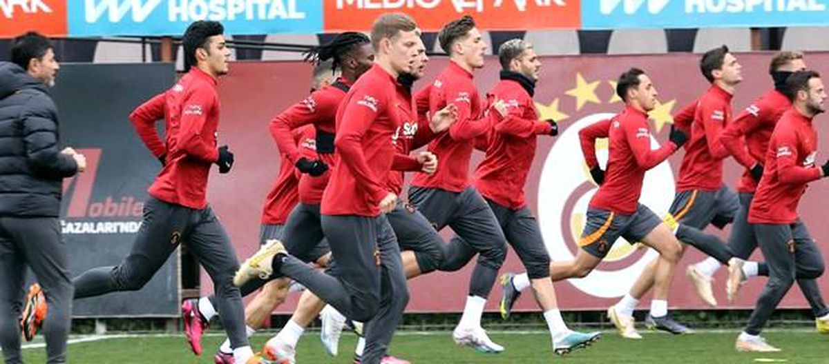 Galatasaray\'da Mertens bireysel çalışmalarını sürdürdü