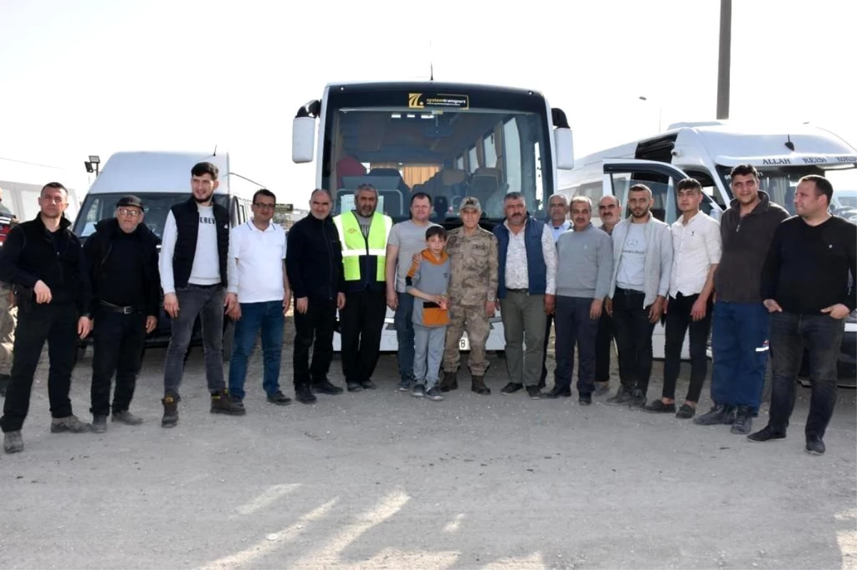 Konya Valisi Özkan koordinasyonunda Hatay\'dan 64 bin 427 depremzede tahliye edildi