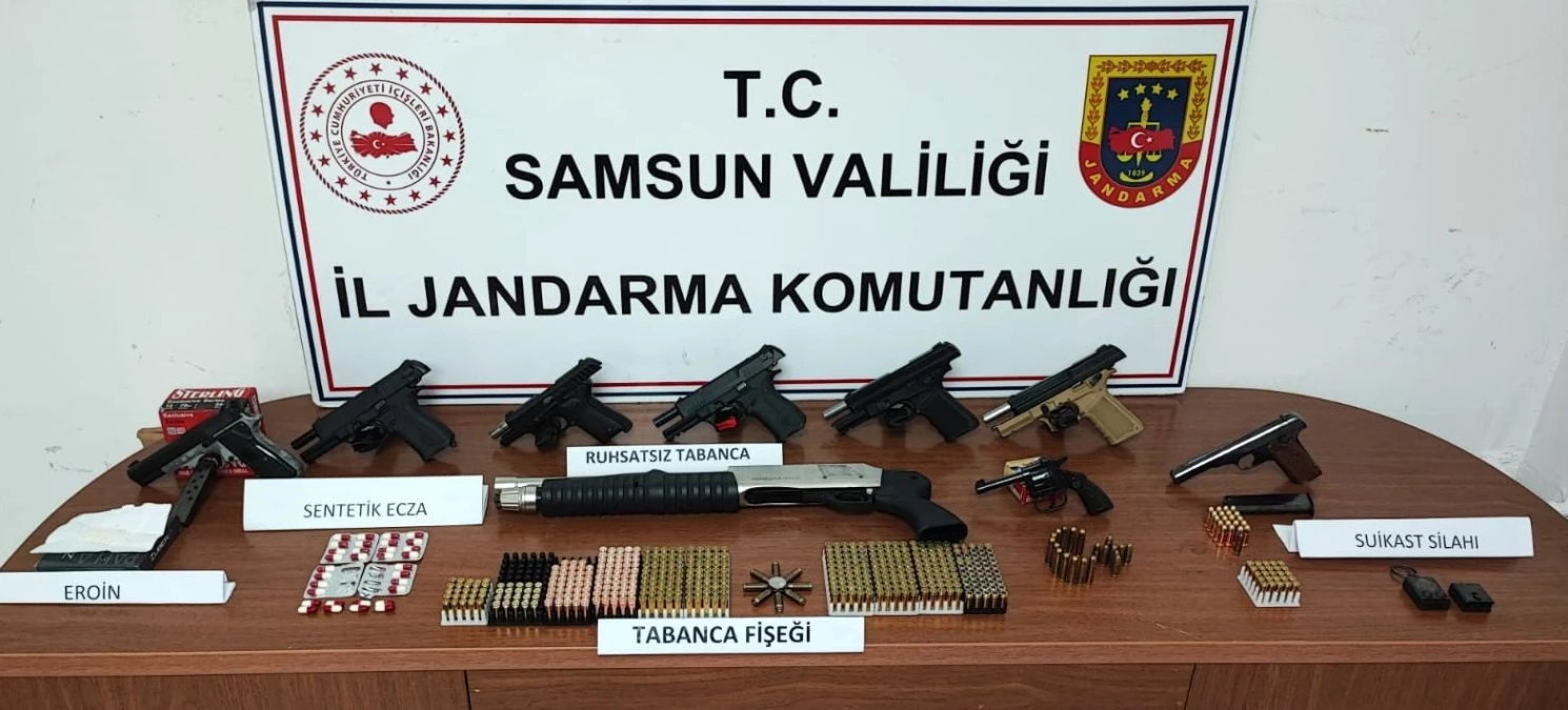 Samsun\'da suikast silahının da bulunduğu çok sayıda silah ele geçirildi