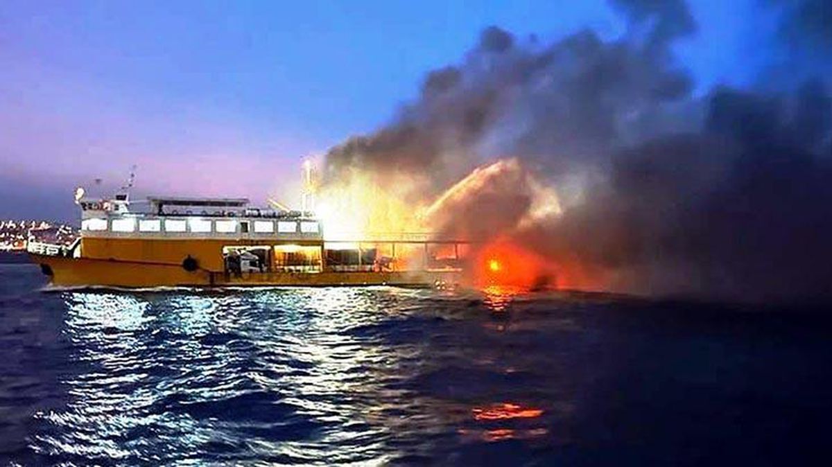 Tekirdağ açıklarında feribot alev alev yandı