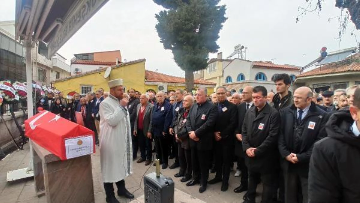 YARGITAY ONURSAL CUMHURİYET BAŞSAVCISI KANADOĞLU, AYVALIK\'TA TOPRAĞA VERİLDİ