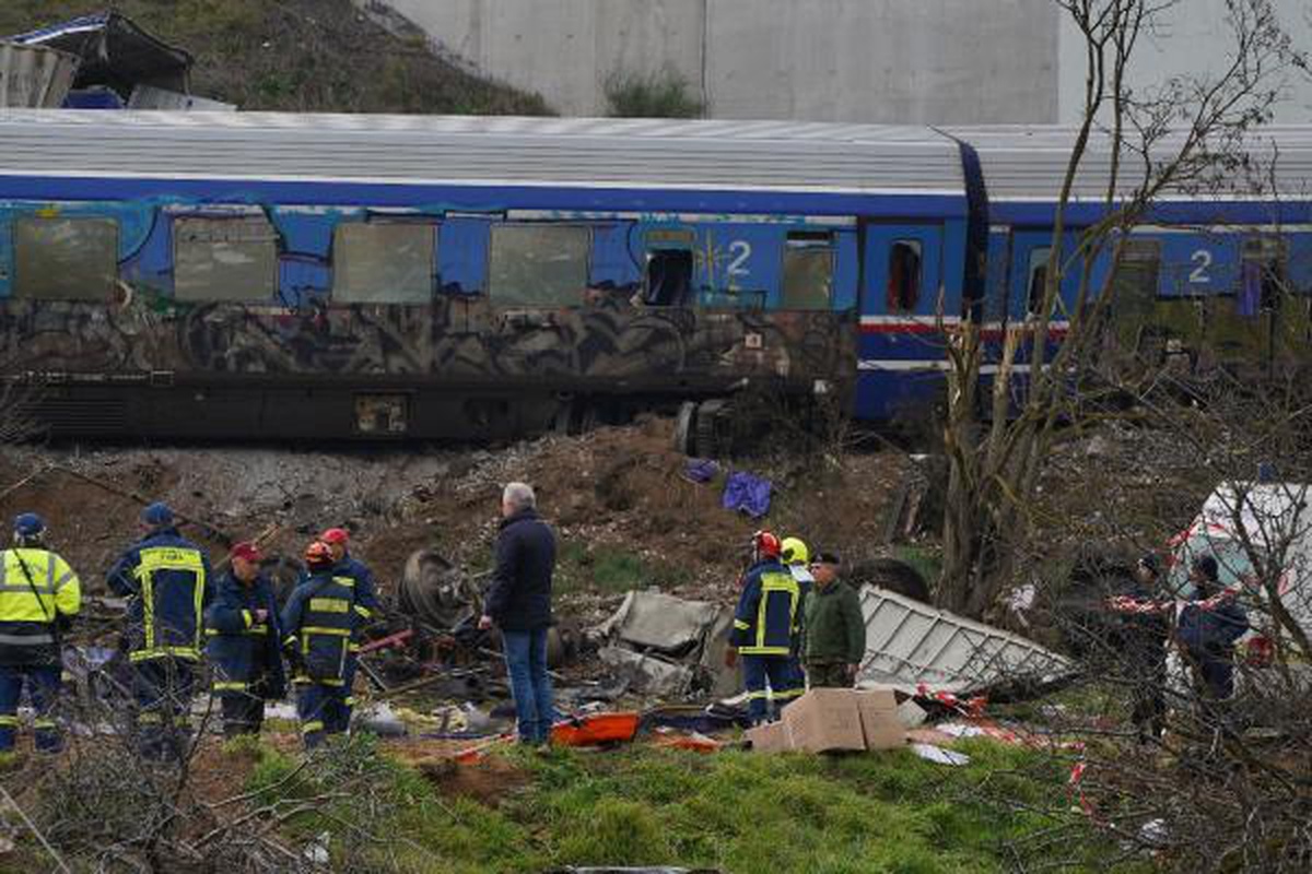 Yunanistan\'da tren kazasında can kaybı 46\'ya yükseldi