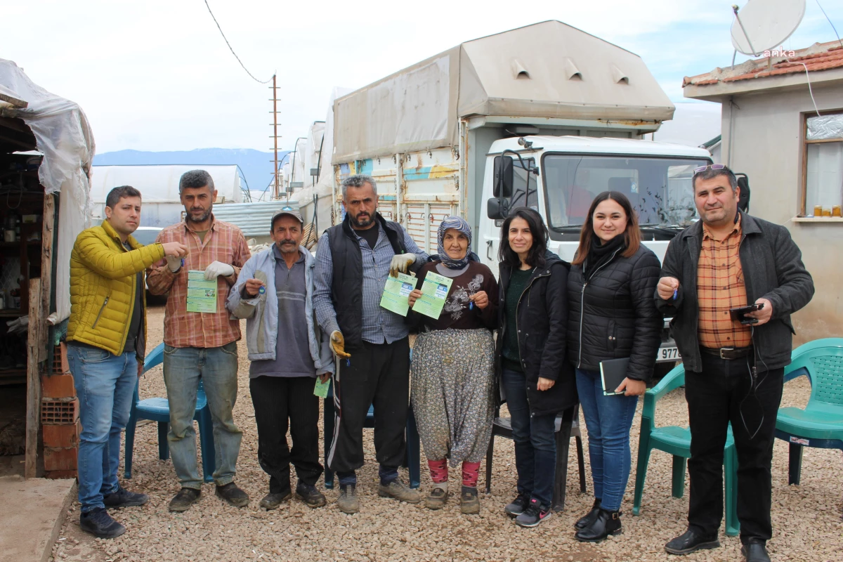 Antalya Büyükşehir, Kumlucalı Üreticiye Çipli Anahtarlık Dağıtıyor