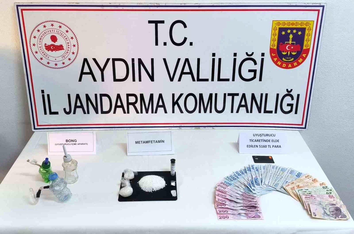 Aydın\'da jandarma ekipleri uyuşturucuya geçit vermiyor
