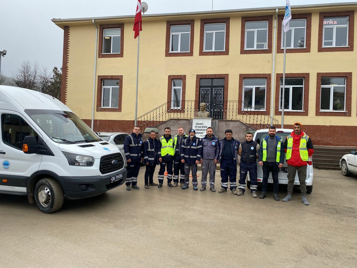 Eskişehir Büyükşehir\'in Afet Bölgesine Personel Desteği Sürüyor