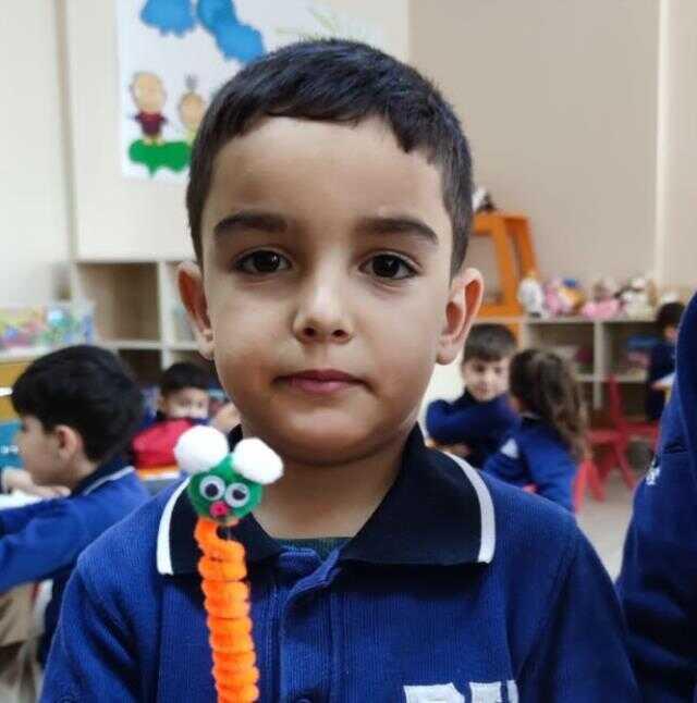 Kızını enkazdan çıkarmıştı, 24 gündür 7 yaşındaki kayıp oğlunun peşinde!