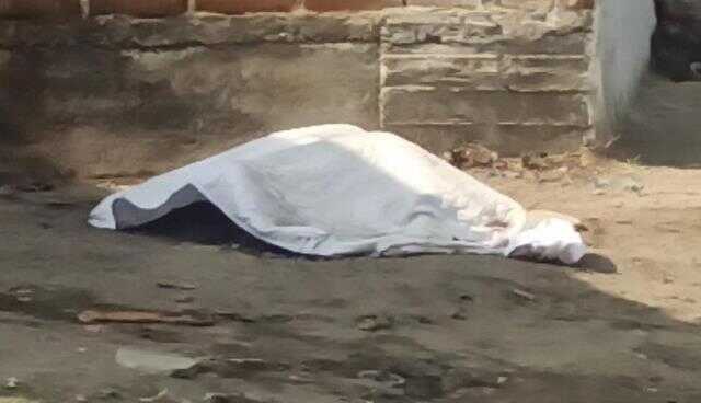 Yanan koltuğun arkasında 4 yaşındaki çocuğun cansız bedeni bulundu Yanan koltuğun arkasında 4 yaşındaki çocuğun cansız bedeni bulundu