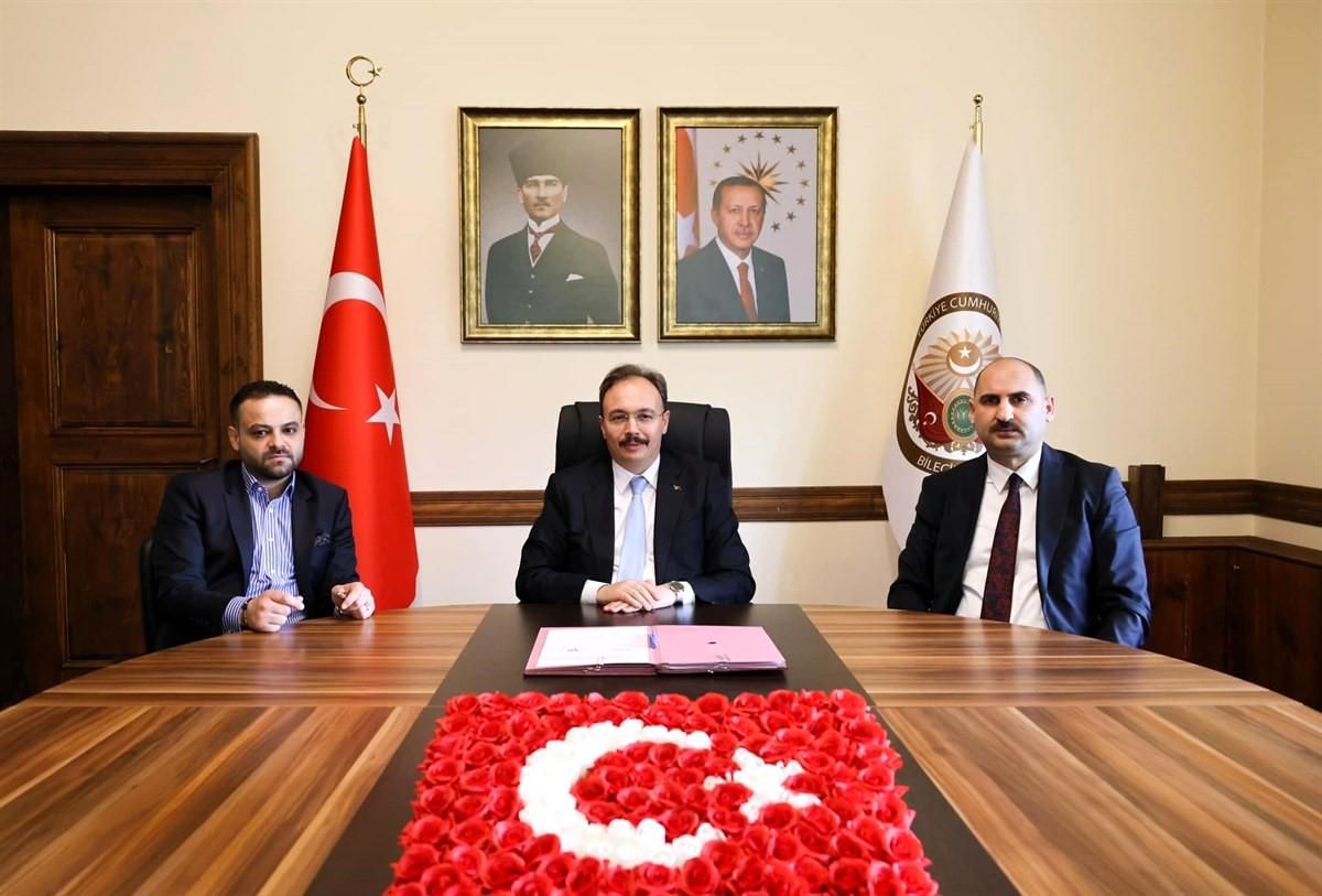 Bilecik Edebali Stadyumunu inşa edecek firmayla sözleşme imzalandı