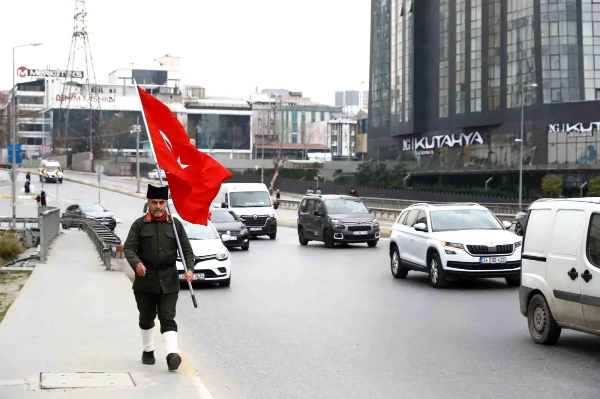 Çanakkale şehitleri için İstanbul\'dan Çanakkale\'ye yürüyor