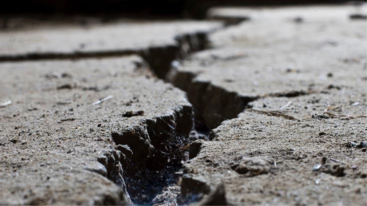 Adana, Hatay ve Adıyaman\'da peş peşe 4 büyüklüğünde depremler meydana geldi