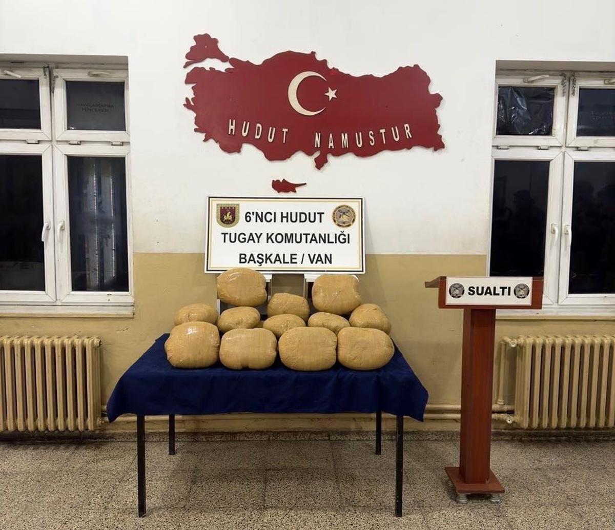 Van\'da 100 kilo 758 gram toz esrar ele geçirildi