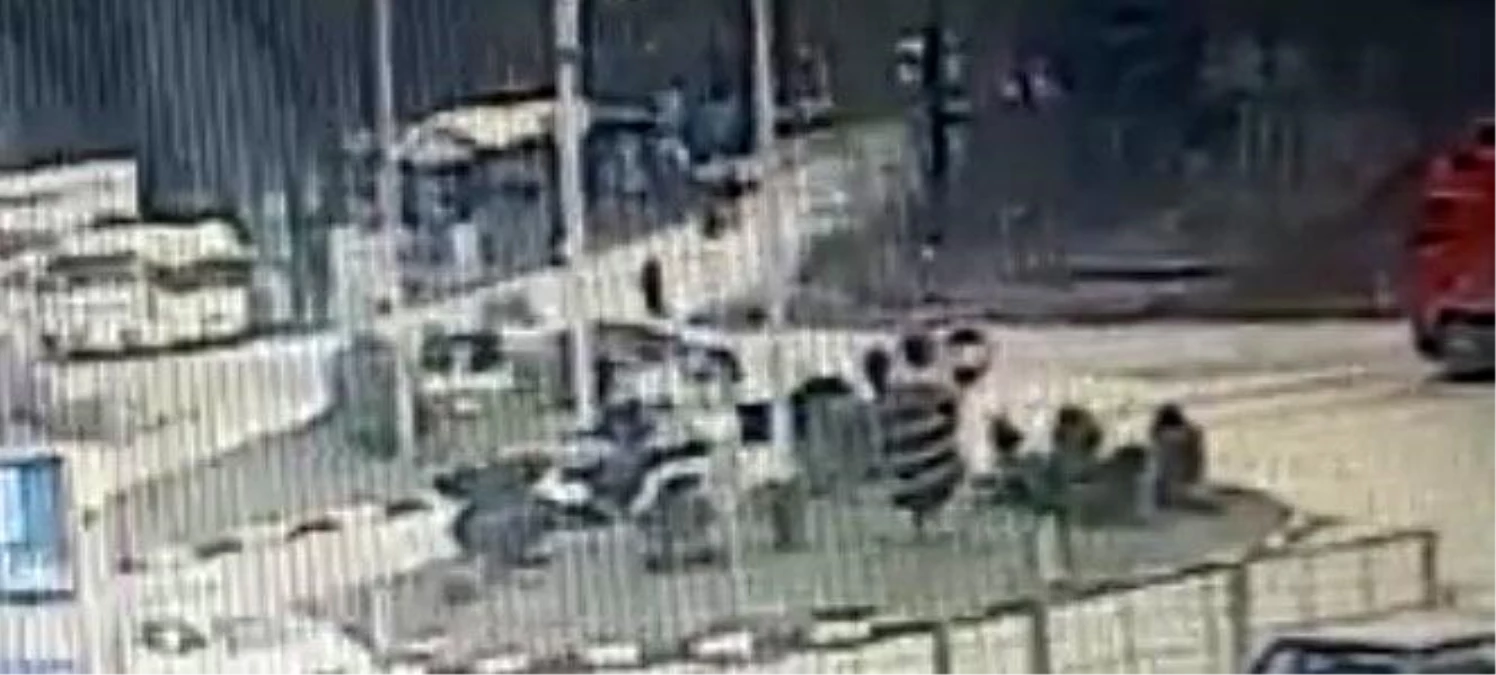 Zonguldak\'ta tırın otomobille çarpışma anı kamerada