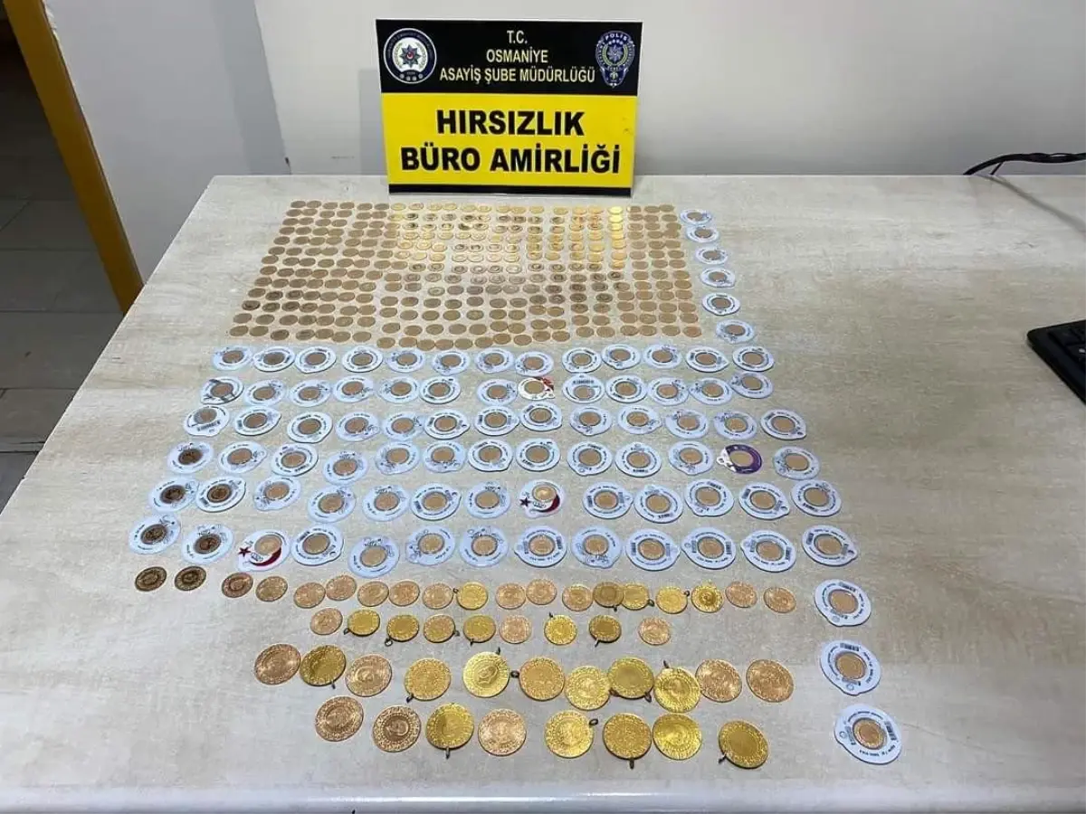 Kendisini polis olarak tanıttı, 19 tam, 28 yarım, 287 çeyrek ve 87 gram altın dolandırdı