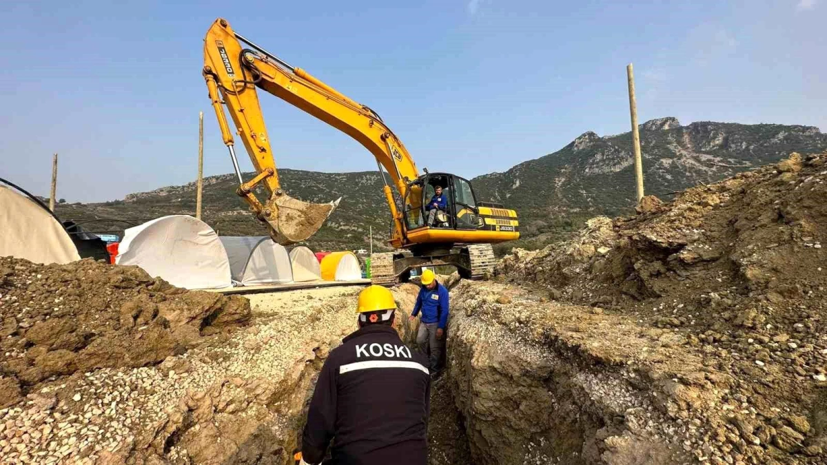 Konya Büyükşehir Belediyesi Hatay\'da su şebekesi yapımını sürdürüyor