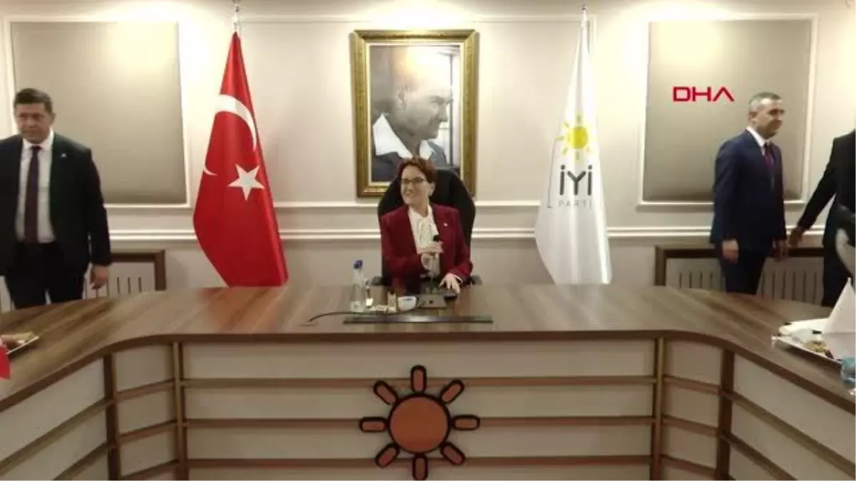 MERAL AKŞENER BAŞKANLIK DİVANI, MİLLETVEKİLLERİ VE GENEL BAŞKAN BAŞDANIŞMANLARI İLE BİR ARAYA GELDİ