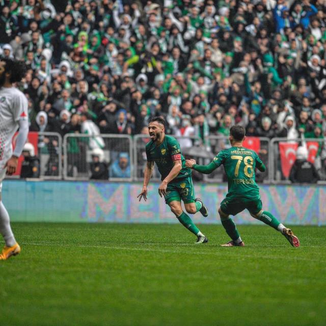 Son Dakika: Olayların damga vurduğu maçta Bursaspor, Amedspor'u 2-1 mağlup etti.