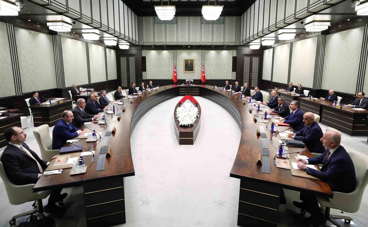 Cumhurbaşkanlığı Kabinesi, Cumhurbaşkanı Recep Tayyip Erdoğan başkanlığında Beştepe\'de toplandı.