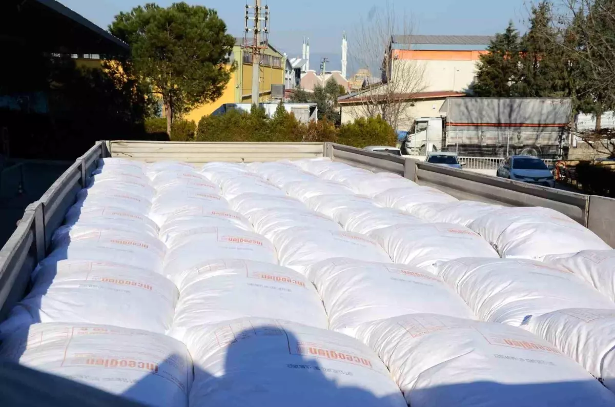 Depremden etkilenen üreticilere, Denizli\'den yardım eli uzandı
