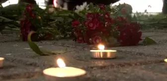 İzmirli depremzedeler asrın felaketinde hayatını kaybedenleri unutmadı