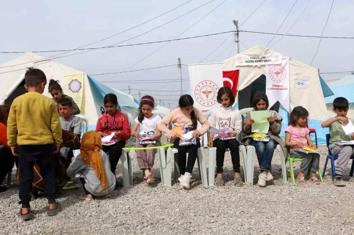 Öğrencilerden depremzede akranlarına duygu dolu mektup ve hediye