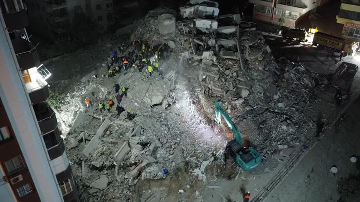 Sonuçlarda her şey çok netti! 70 kişiye mezar olan Ekim Apartmanı'nın müteahhidi kendini 'Fazla çimento kullandık' diyerek savundu