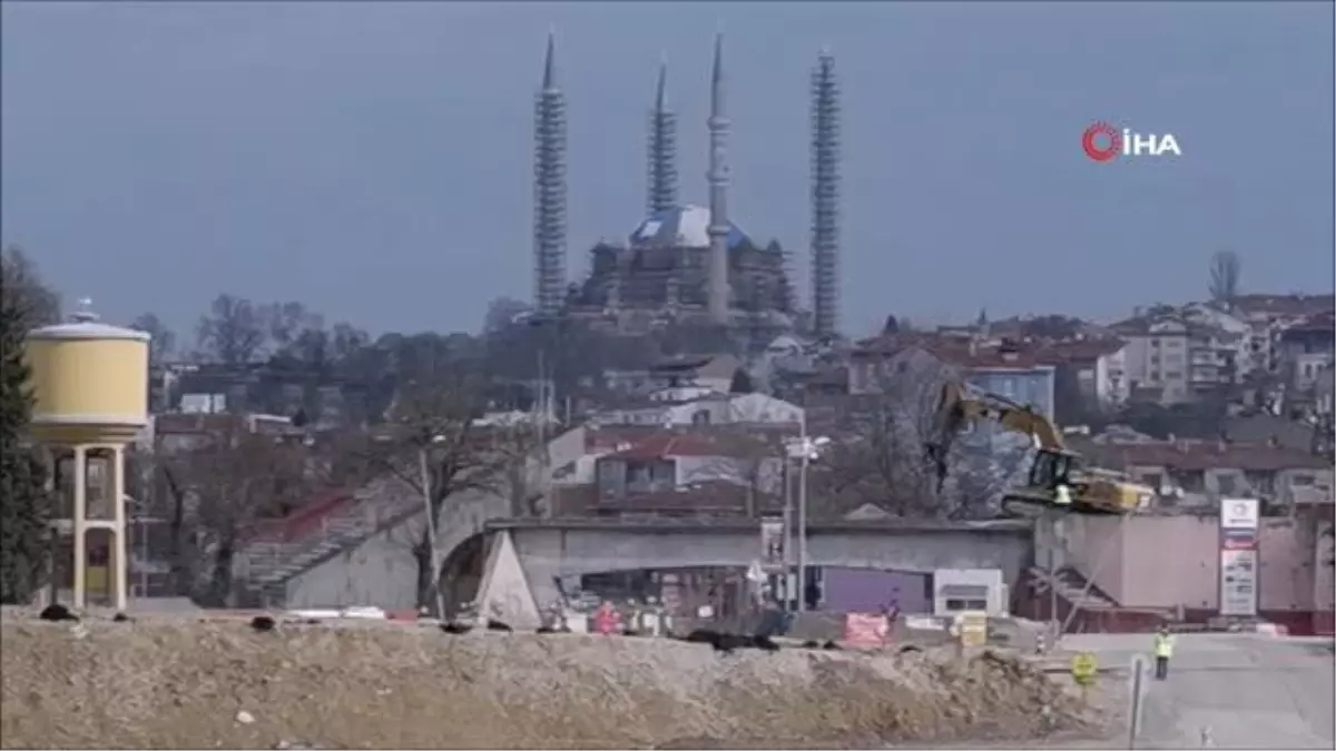 Tarihi Tunca Köprüsü trafiğe kapatıldı