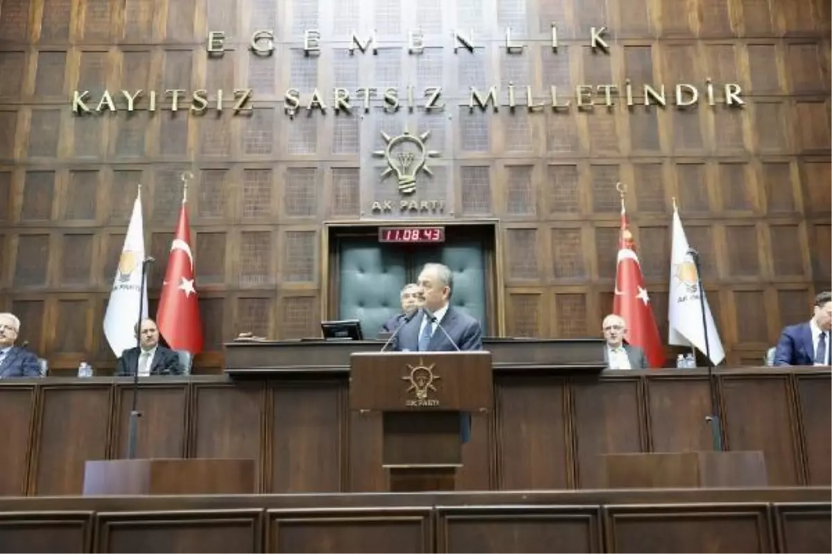 AK Parti grubu \'deprem\' gündemiyle toplandı