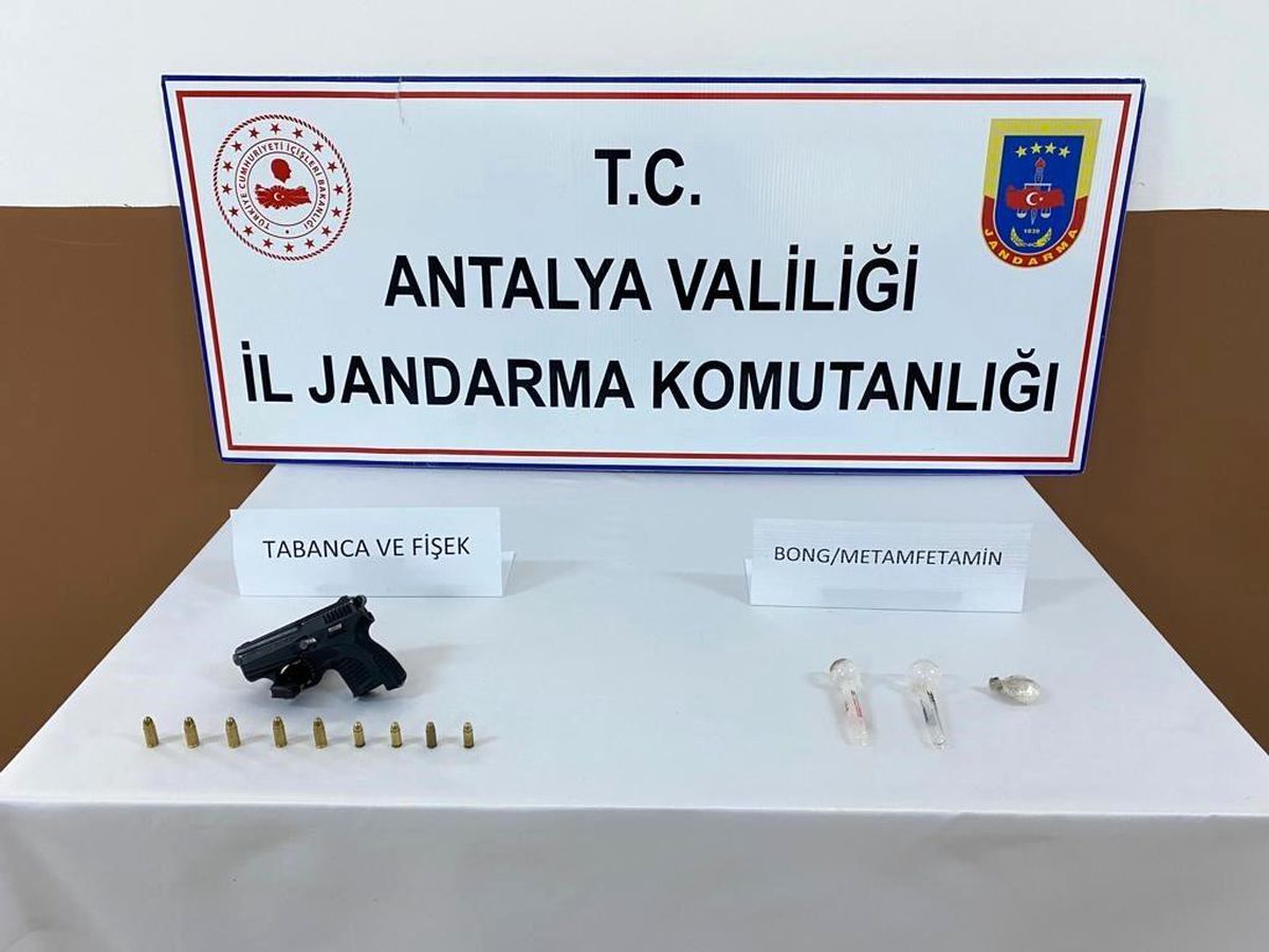 Antalya\'da jandarma suça göz açtırmıyor