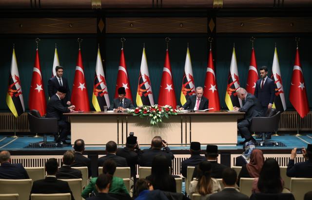 Brunei Sultanı Ankara'da! 5 anlaşma imzalandı, Cumhurbaşkanı Erdoğan'dan 'Deprem' teşekkürü geldi